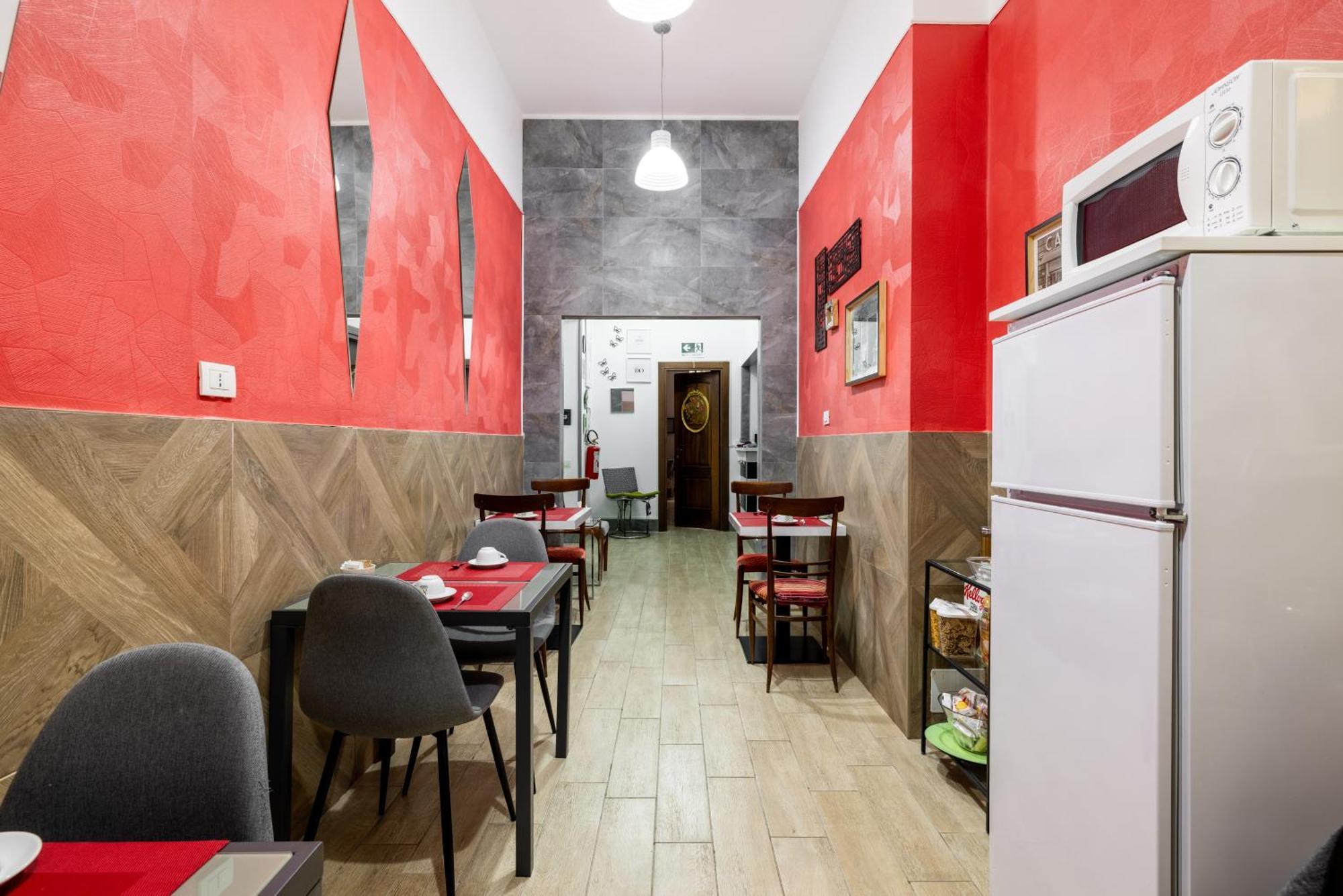 Bed and Breakfast Domus Castroni Scipioni Рим Экстерьер фото